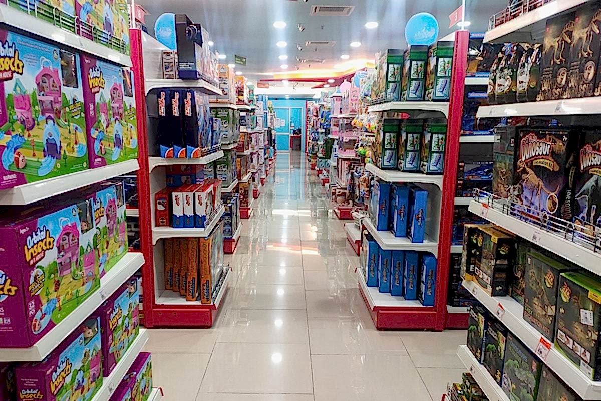 Oyuncak Mağazası Raf Sistemleri